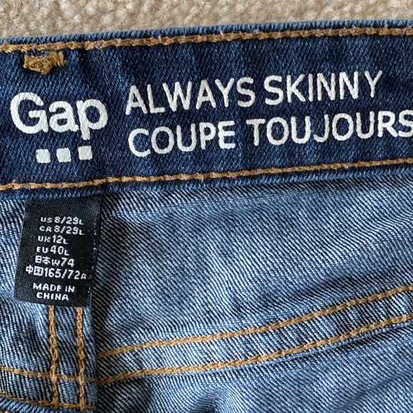 GAP skinny jeans - Picture 3 of 6